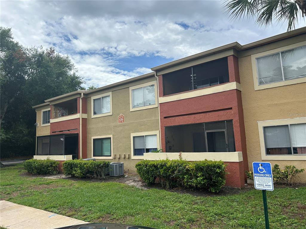 636 KENWICK CIRCLE UNIT 105