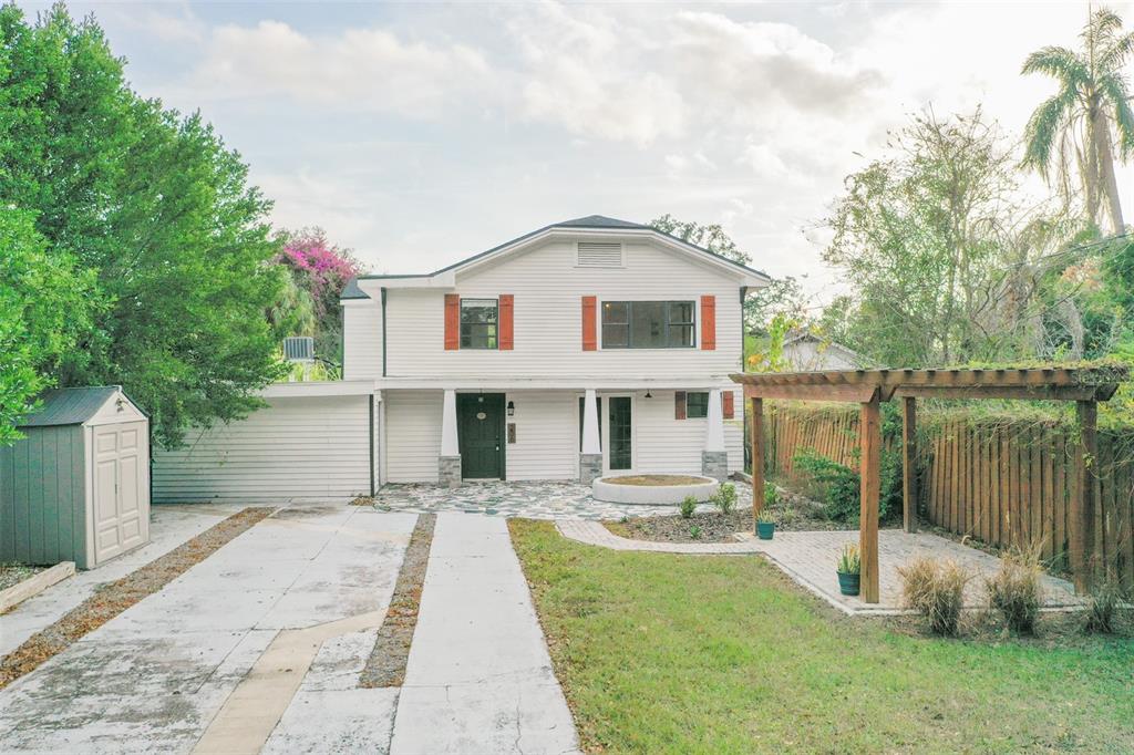 206 W FRIERSON AVENUE