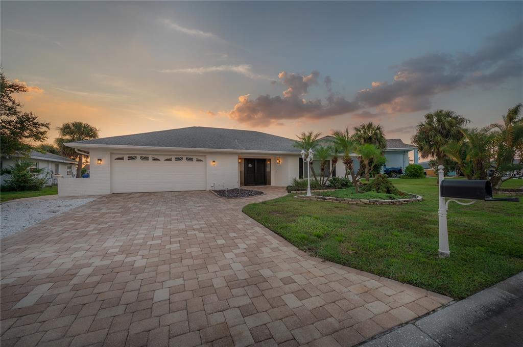6322 COTTONWOOD LANE
