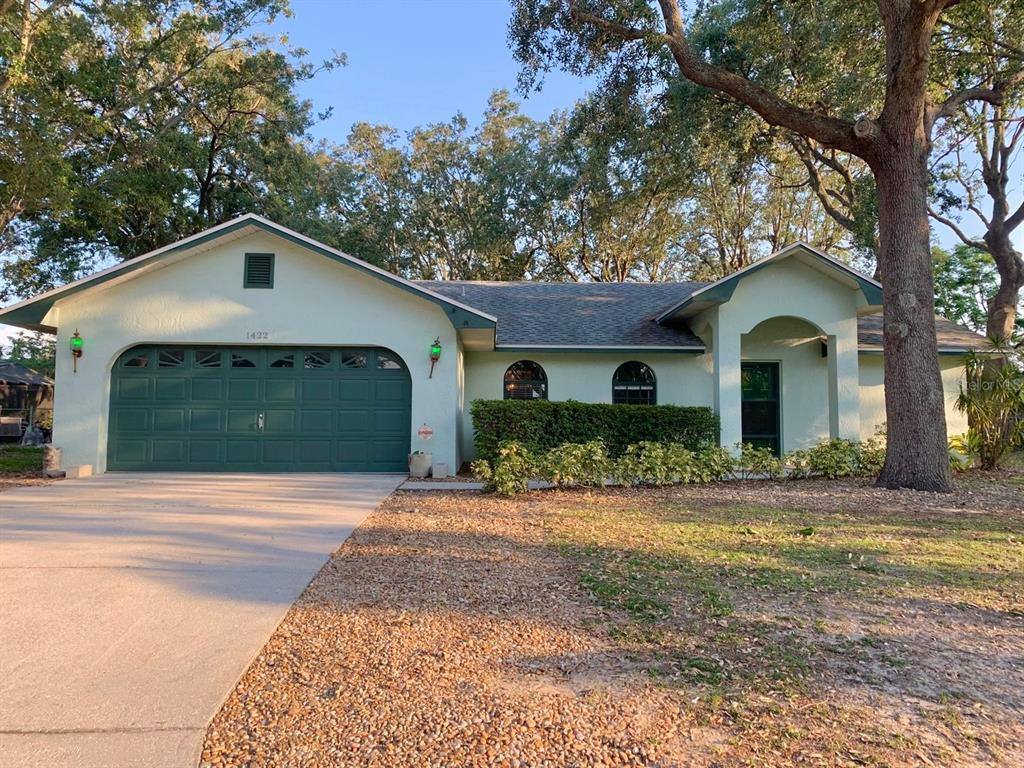 1422 CHAMBERLAIN LOOP