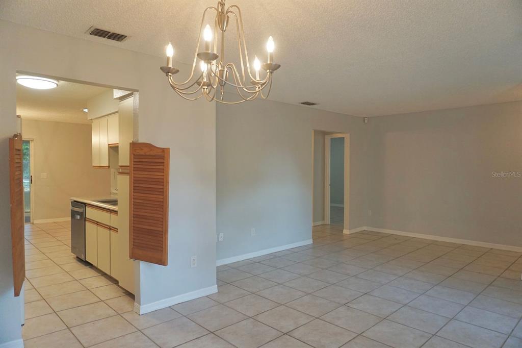 1422 CHAMBERLAIN LOOP, LAKE WALES, FL — photo 5 of 29