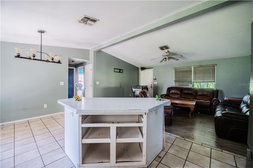 276 TAYLOR STREET, LAKE WALES, FL — photo 5 of 30