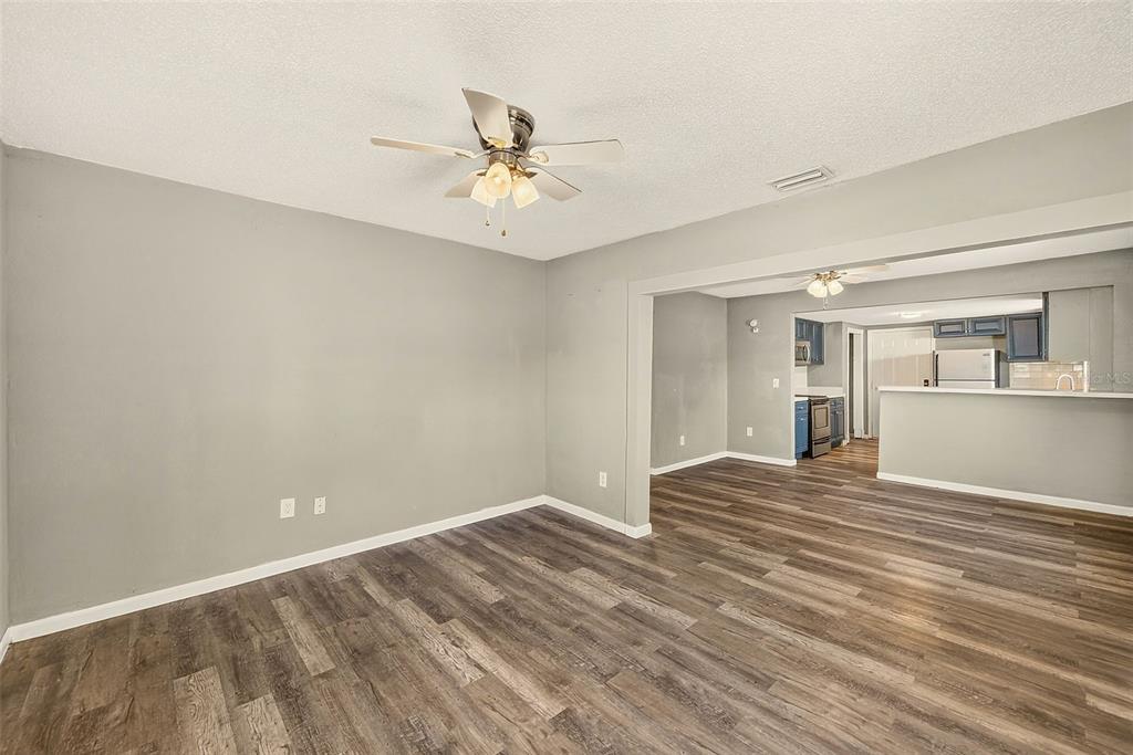 731 37TH STREET S, ST PETERSBURG, FL — photo 3 of 35