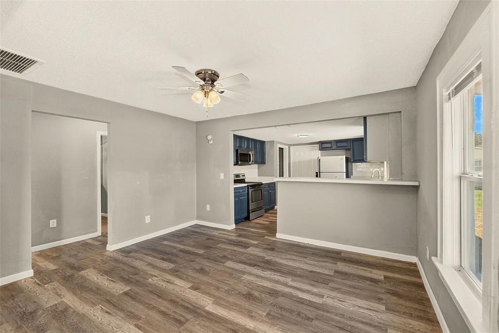 731 37TH STREET S, ST PETERSBURG, FL — photo 5 of 35