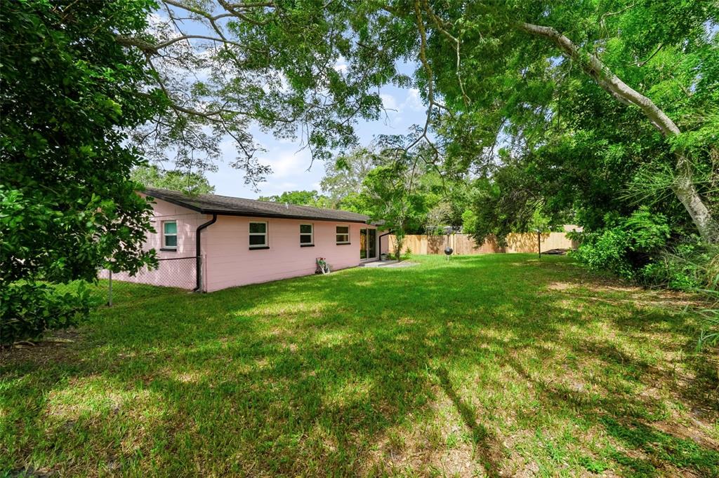 2223 FULTON WAY, LARGO, FL — photo 5 of 30