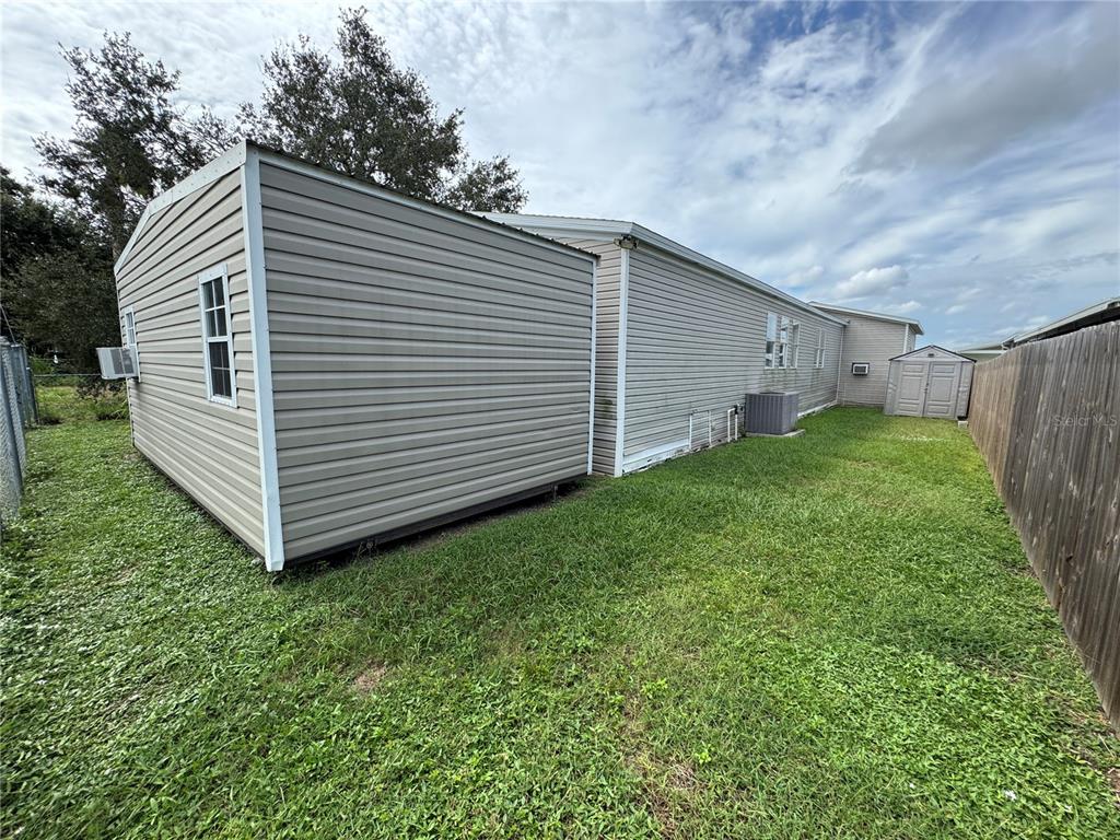 8471 FANTASIA PARK WAY, RIVERVIEW, FL — photo 4 of 19