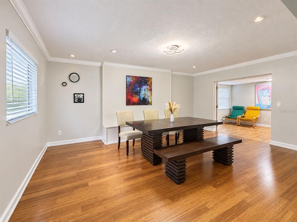 7035 ORKNEY AVENUE N, ST PETERSBURG, FL — photo 4 of 19