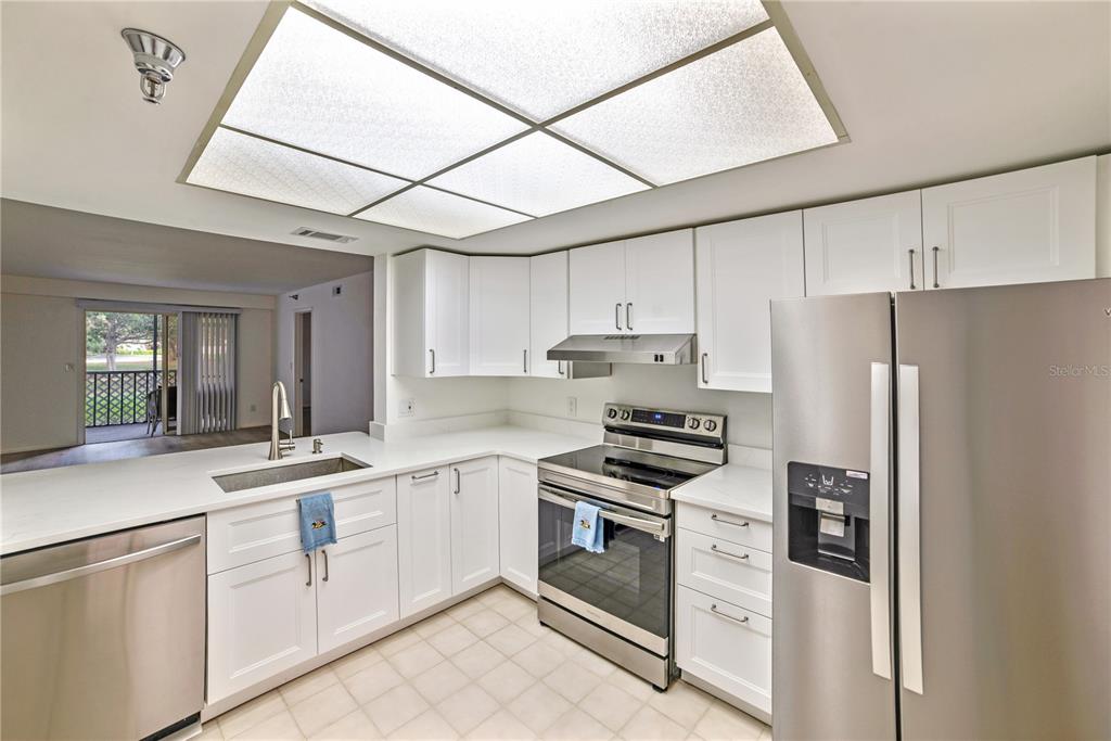 6304 POINTE WEST BOULEVARD UNIT A102, BRADENTON, FL — photo 4 of 25
