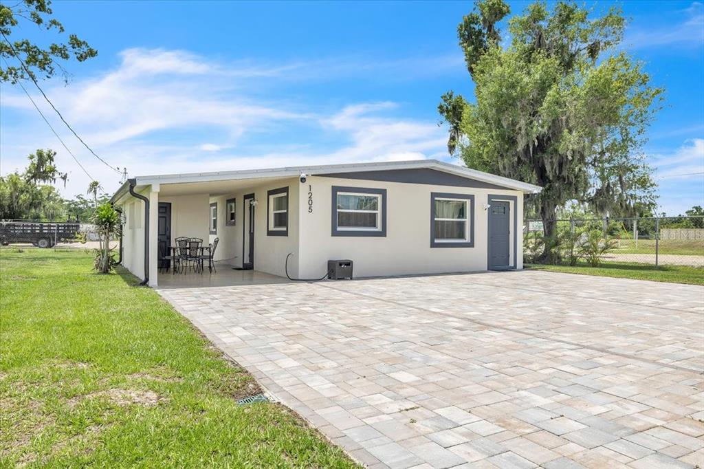 1205 SW HIBISCUS DRIVE