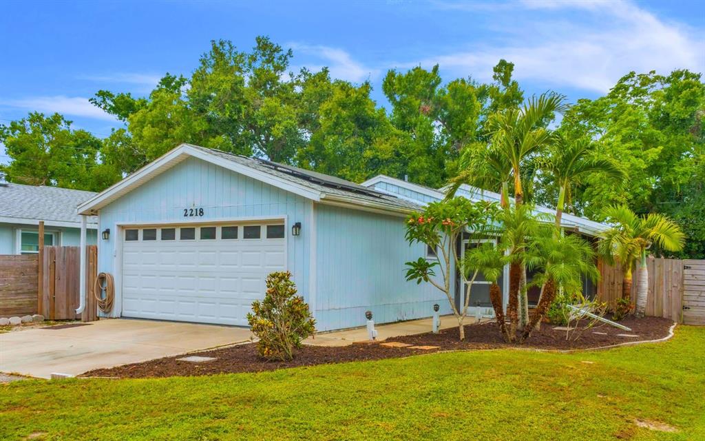 2218 WOODMERE RD