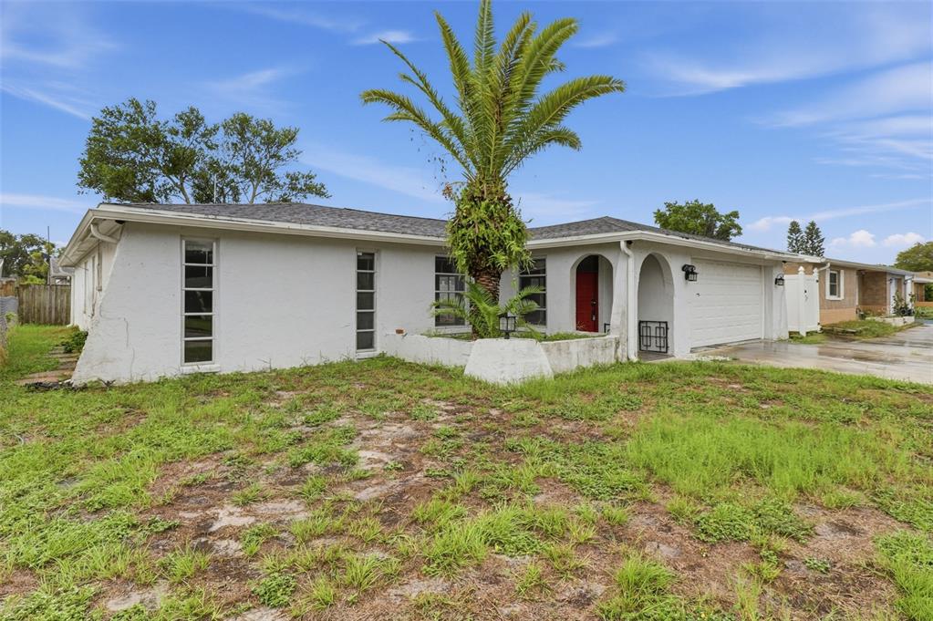 7340 MAYFIELD DRIVE, PORT RICHEY, FL — photo 2 of 17