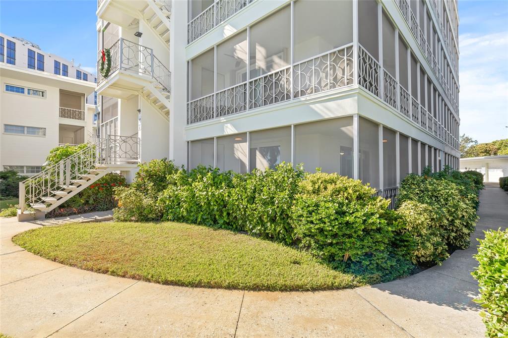 1012 N SHORE DRIVE NE UNIT 14