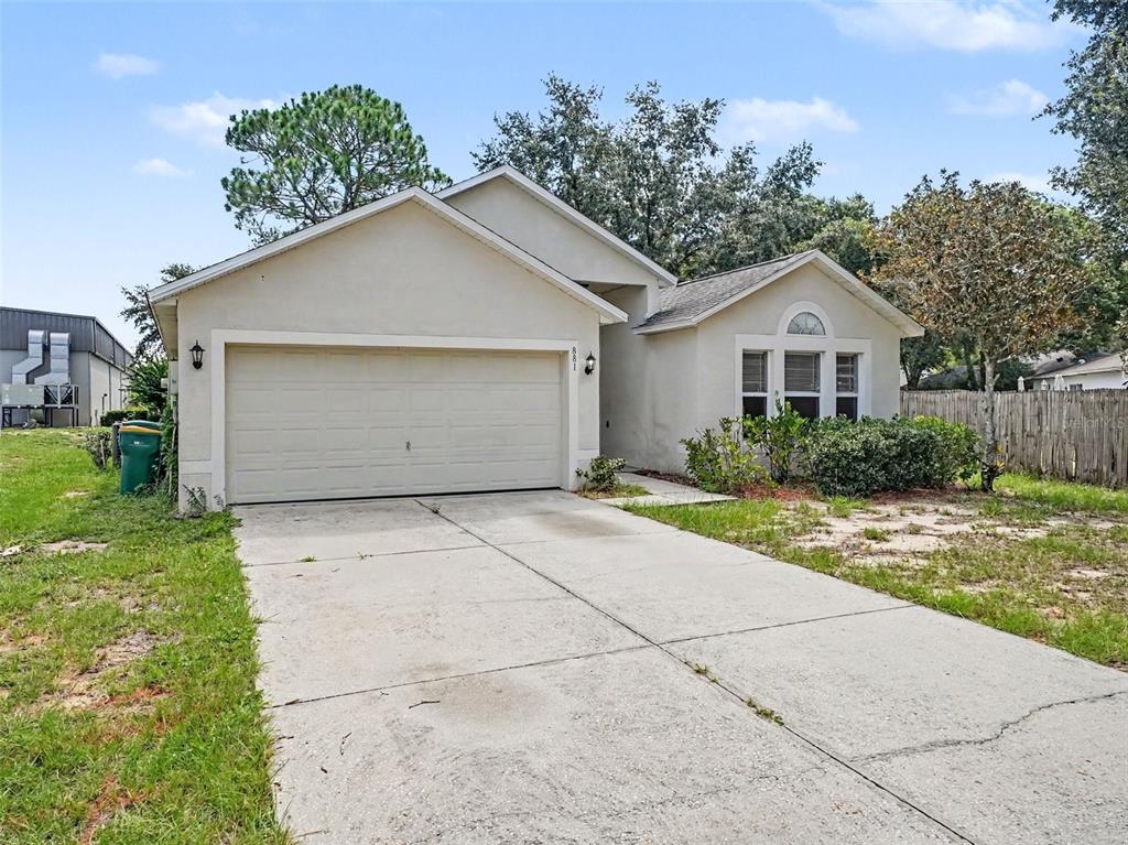 881 VANDERBILT DR, EUSTIS, FL — photo 3 of 28