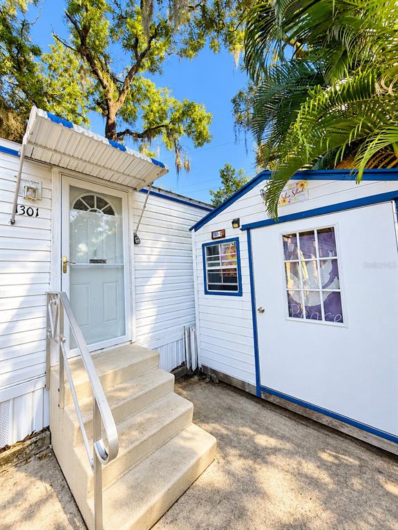 1301 LIVE OAK PARKWAY, TARPON SPRINGS, FL — photo 5 of 20