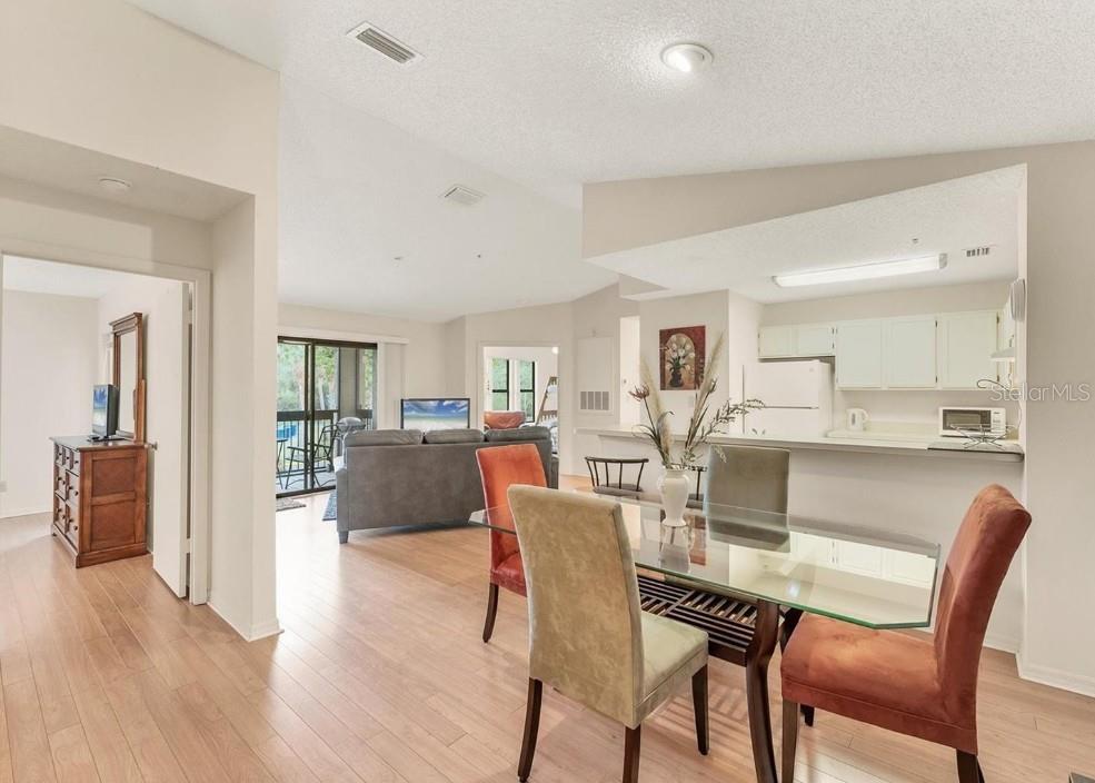 4017 CROCKERS LAKE BOULEVARD UNIT 21, SARASOTA, FL — photo 2 of 30