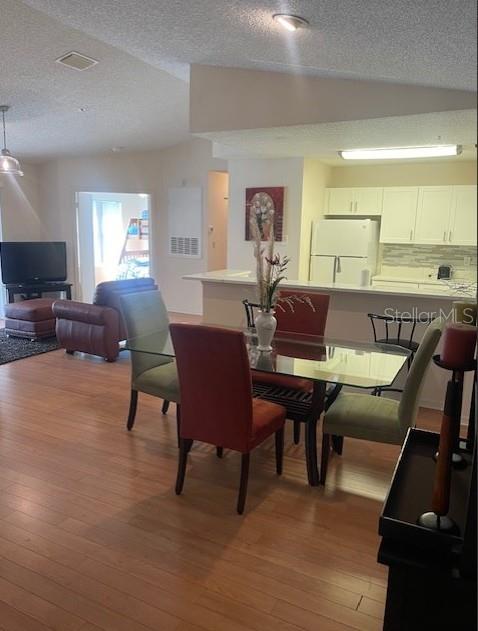 4017 CROCKERS LAKE BOULEVARD UNIT 21, SARASOTA, FL — photo 4 of 30