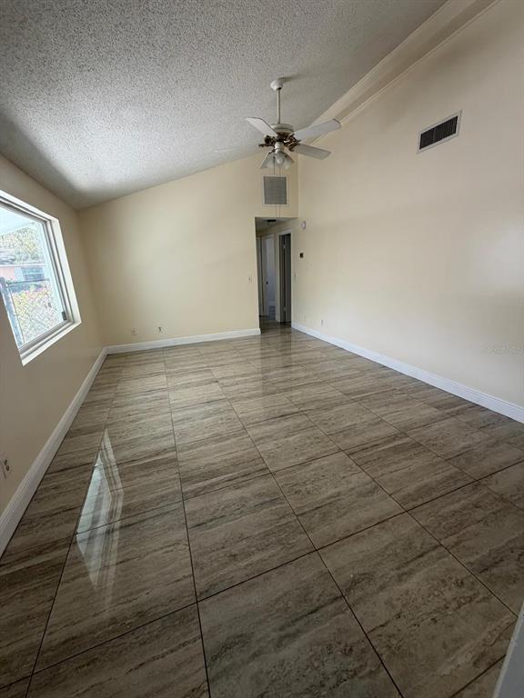 8711 SAGE COURT, TAMPA, FL — photo 3 of 5