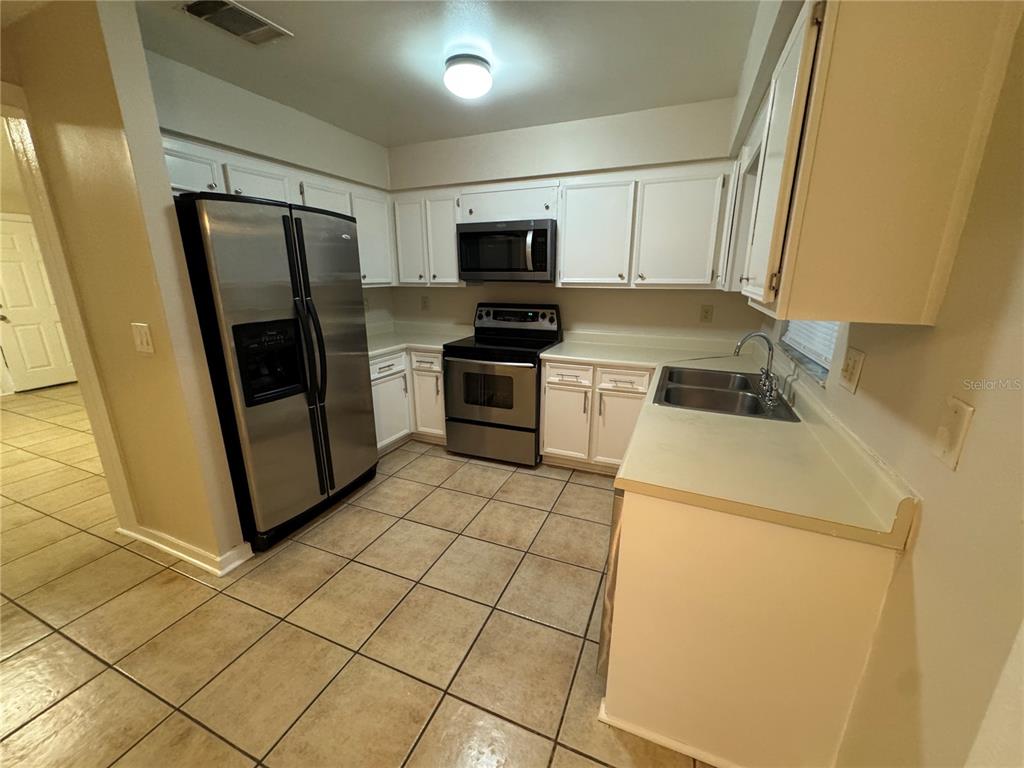 231 N DISSTON AVENUE, CLERMONT, FL — photo 5 of 16