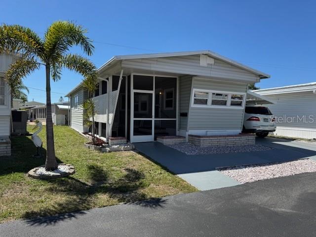 200 SOUTHWINDS DRIVE