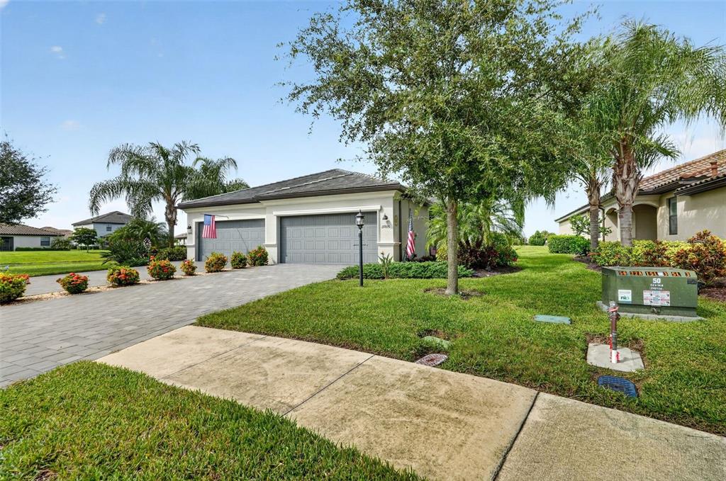 15909 CLEAR SKIES PLACE, BRADENTON, FL — photo 2 of 30