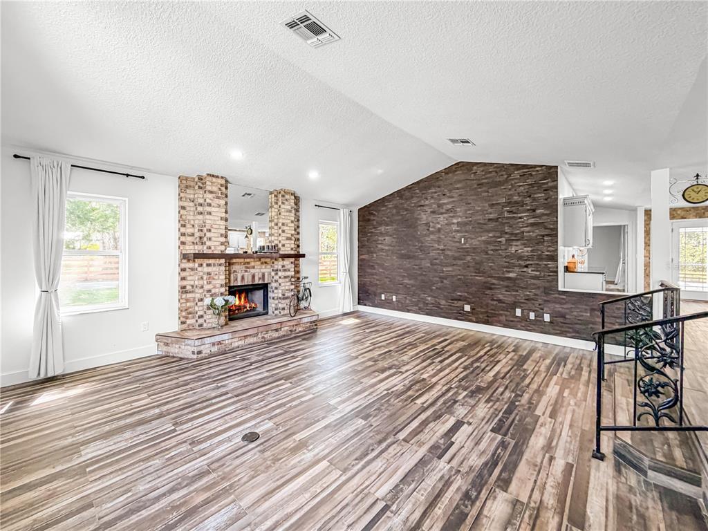 15561 PATRIOT DRIVE, BROOKSVILLE, FL — photo 4 of 82