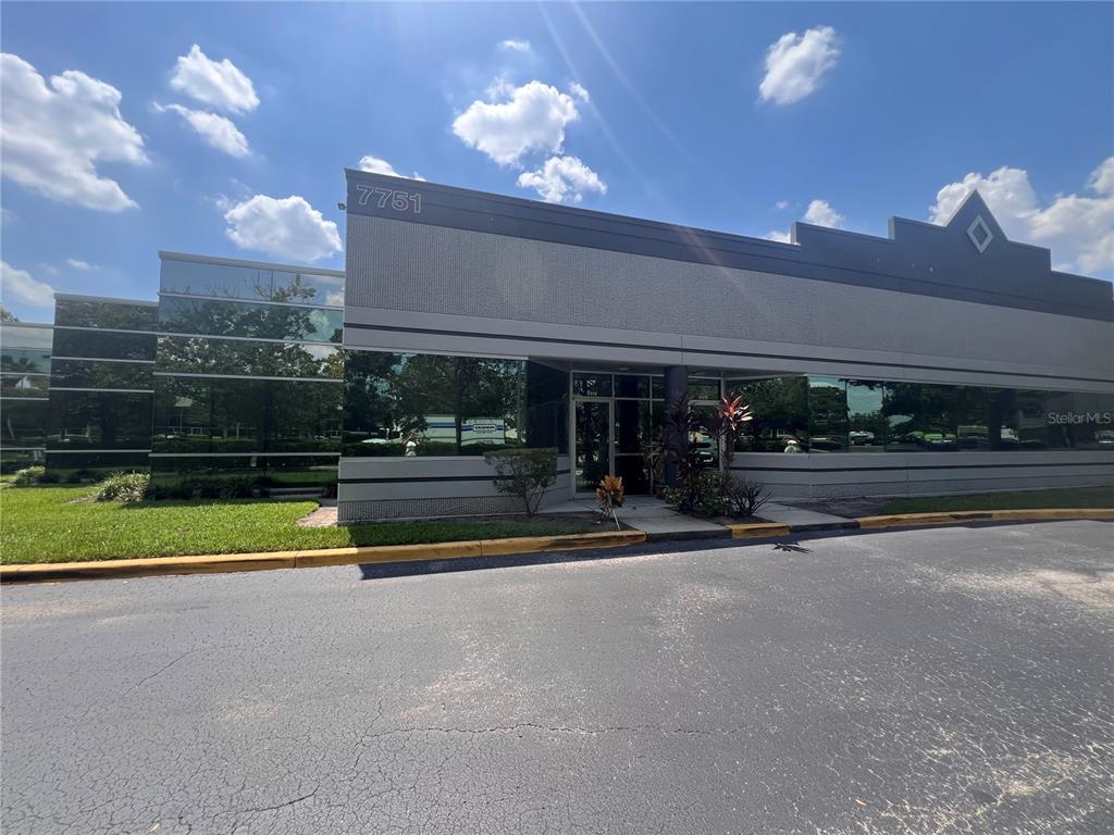 7751 KINGSPOINTE PARKWAY UNIT 110