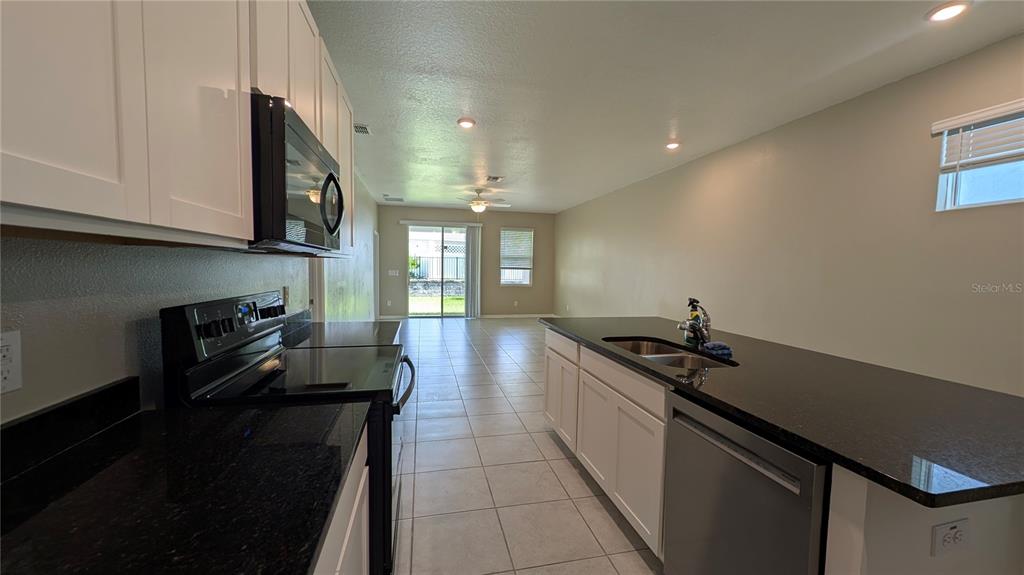 7635 ASHCROFT DRIVE, WESLEY CHAPEL, FL — photo 4 of 30