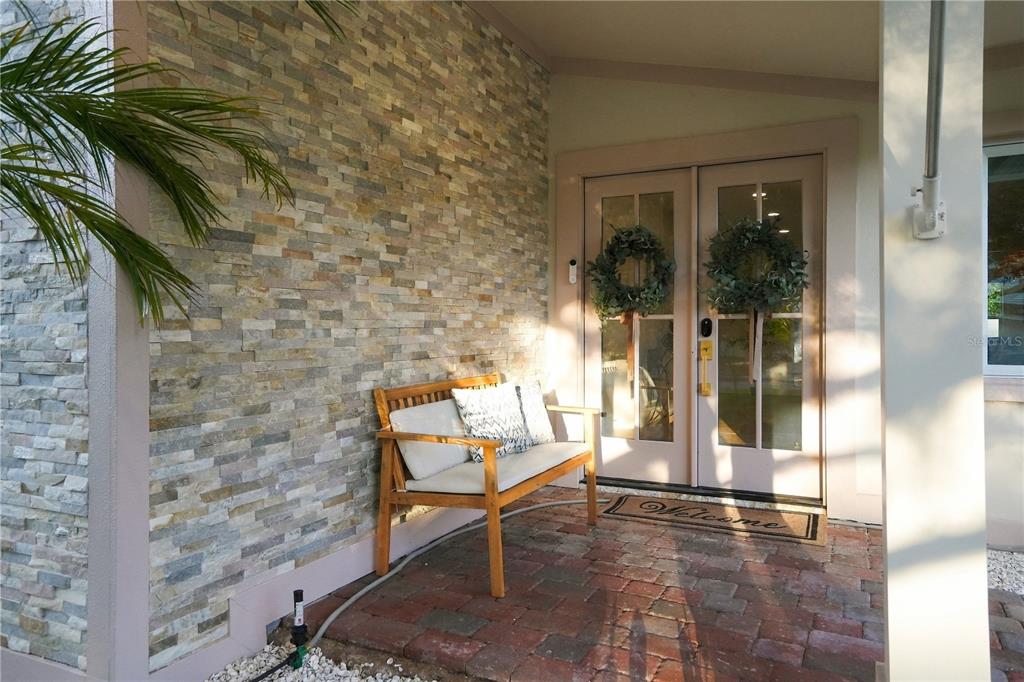 107 PETERSON LANE, PALM HARBOR, FL — photo 4 of 39