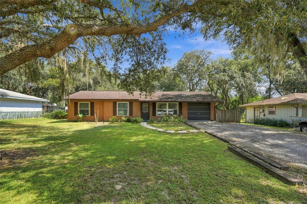 637 PRATT STREET, DELAND, FL — photo 2 of 26