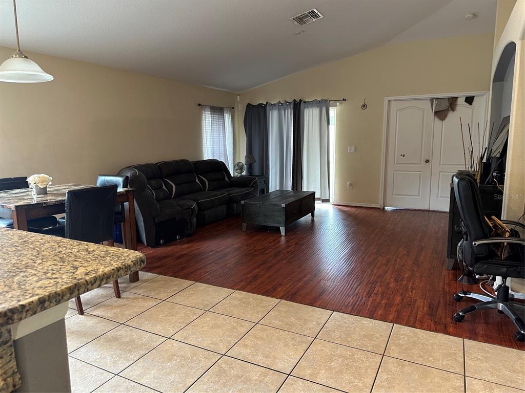 8018 CHERRY BRANCH DRIVE, RUSKIN, FL — photo 5 of 15