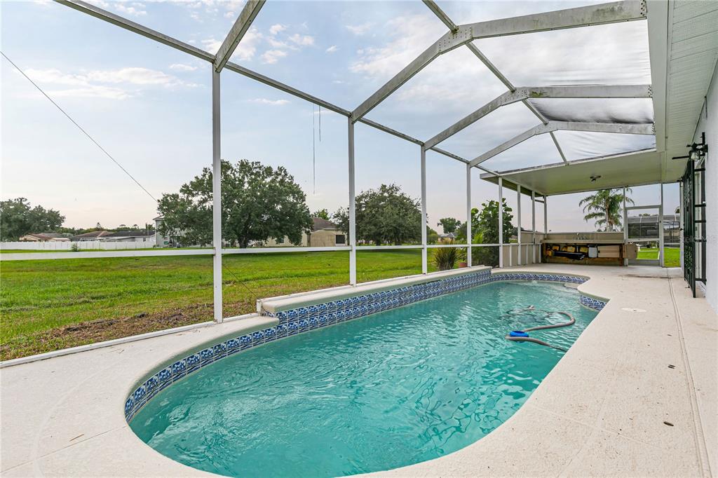885 ADOUR DRIVE, KISSIMMEE, FL — photo 5 of 30