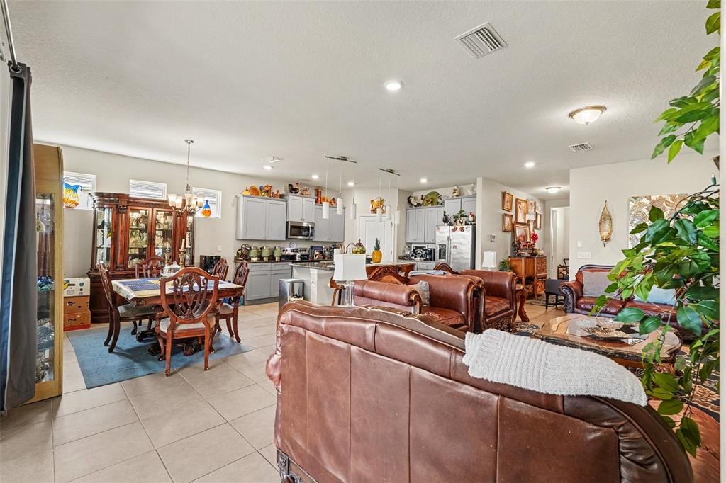 13322 WATERLEAF GARDEN CIRCLE, RIVERVIEW, FL — photo 3 of 15