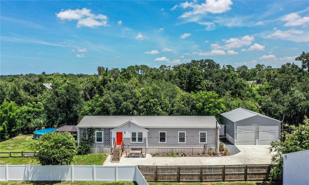 950 LAKE COVE TRAIL
