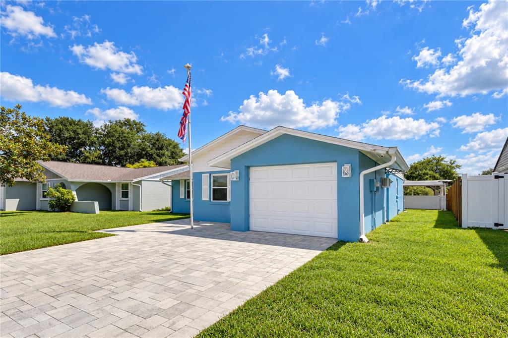 12505 MONDRAGON DRIVE, TAMPA, FL — photo 4 of 30