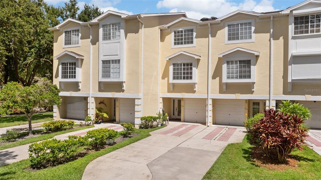 106 BRENT CIRCLE, OLDSMAR, FL — photo 2 of 30