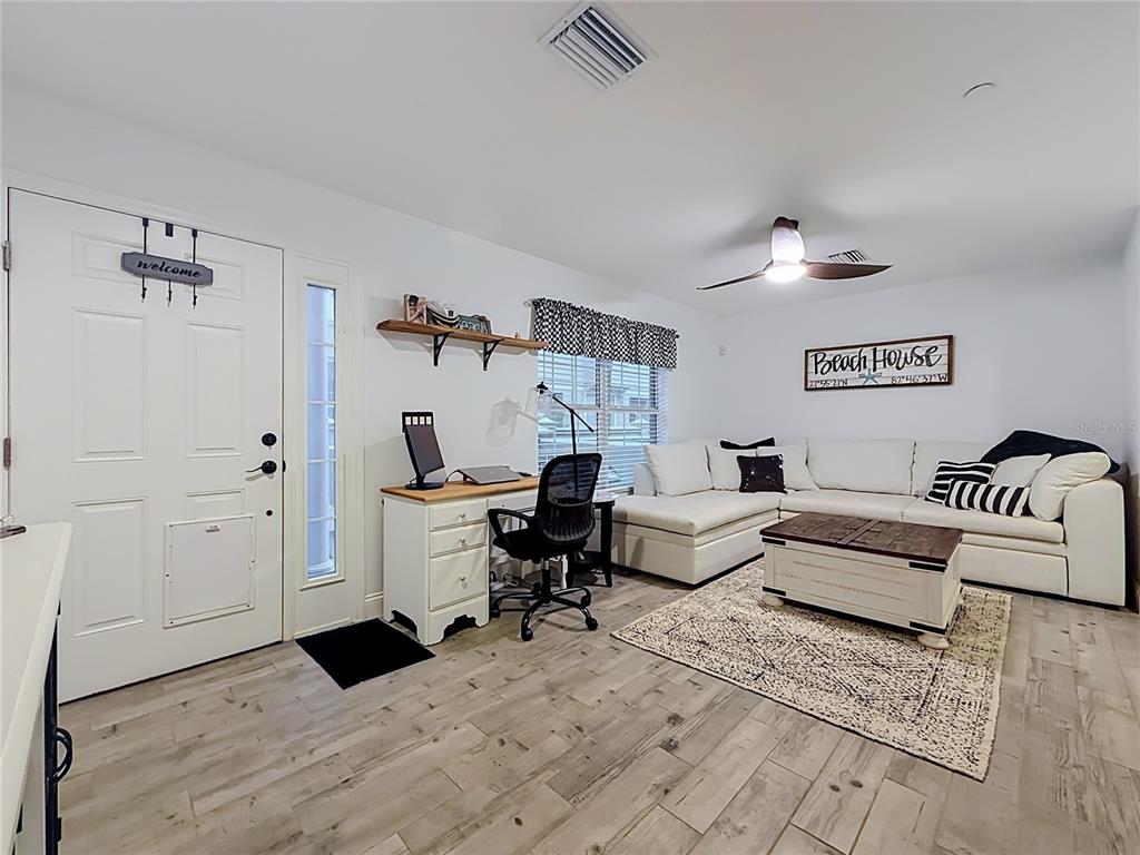 7211 101ST LANE, SEMINOLE, FL — photo 4 of 30