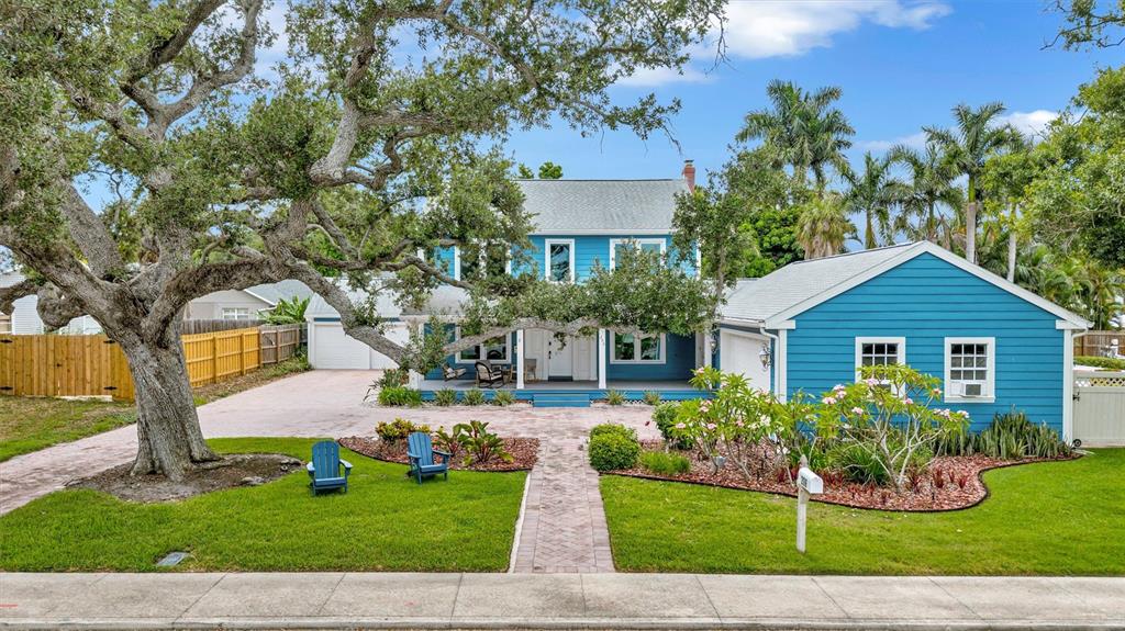 206 20TH STREET W