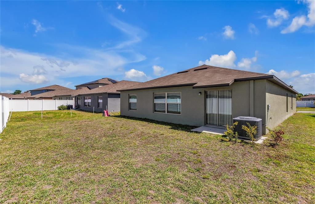 10357 SCARLET SKIMMER DRIVE, RIVERVIEW, FL — photo 5 of 30