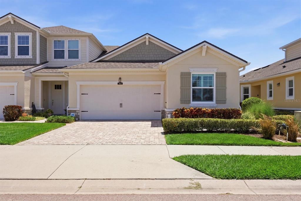 3681 DIVOT LANE
