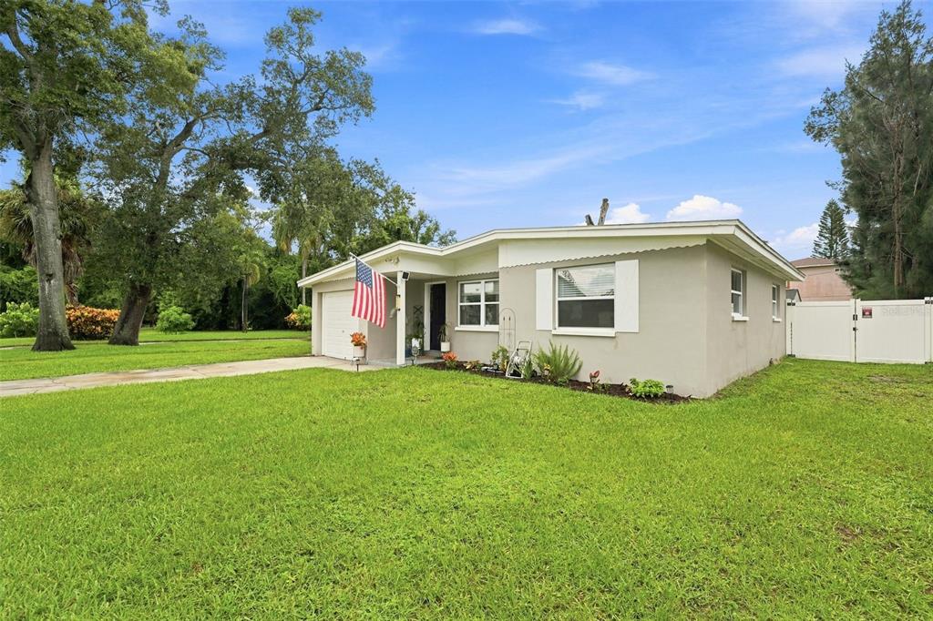 1773 EZELLE AVENUE, LARGO, FL — photo 2 of 26