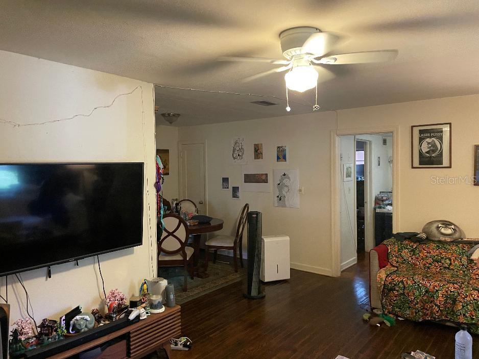 1305 NE 7TH TERRACE, GAINESVILLE, FL — photo 2 of 9