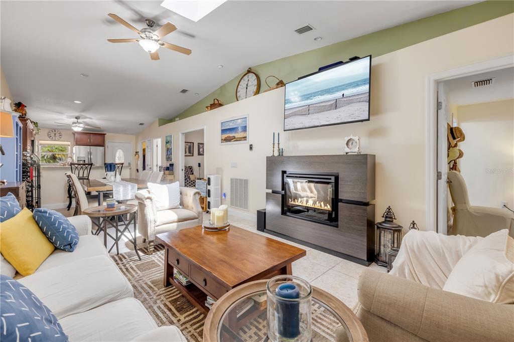 2293 HAWKS COVE CIRCLE, NEW SMYRNA BEACH, FL — photo 5 of 30