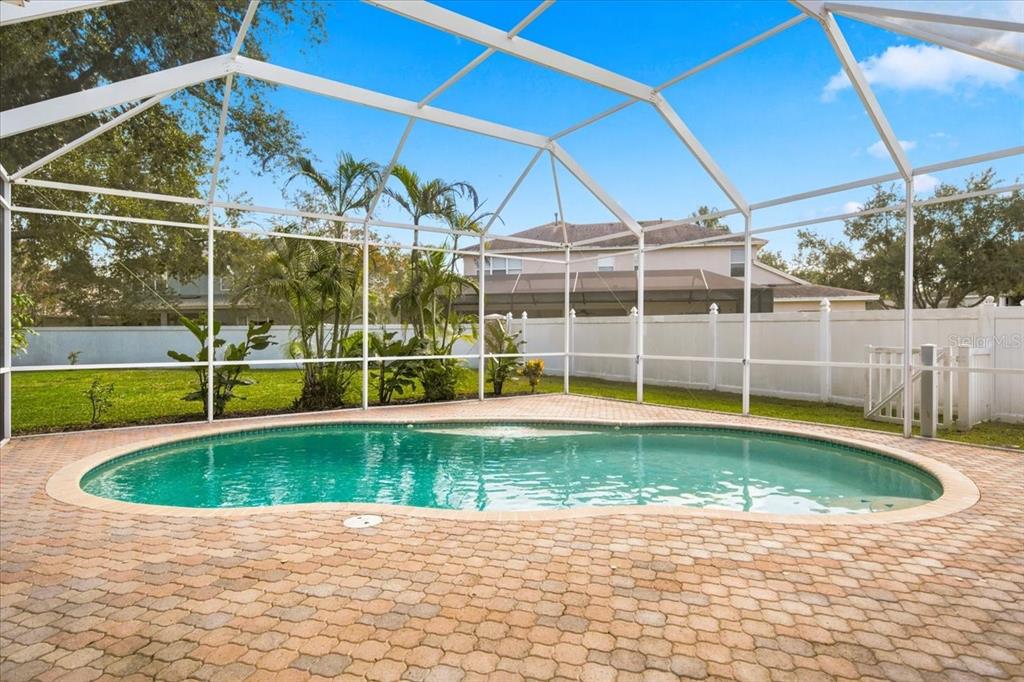 15019 LAKE EMERALD BOULEVARD, TAMPA, FL — photo 4 of 30