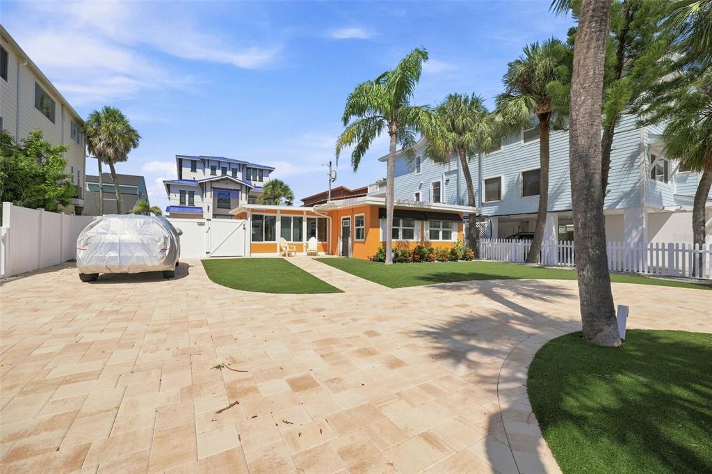 2706 GULF BOULEVARD, INDIAN ROCKS BEACH, FL — photo 4 of 30