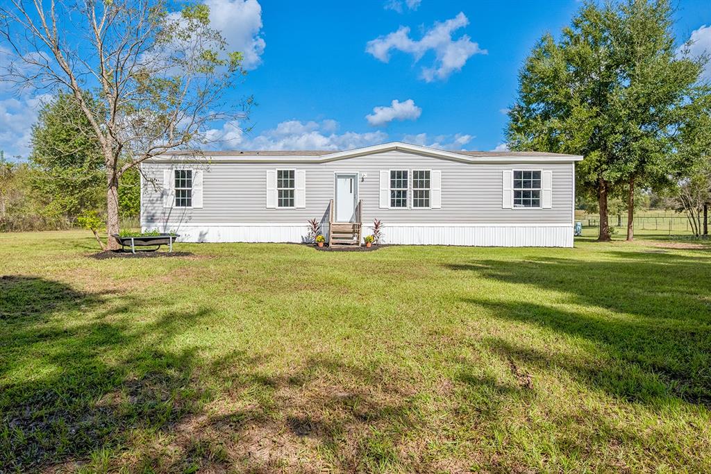 2729 SW WATSON STREET, FORT WHITE, FL — photo 2 of 38
