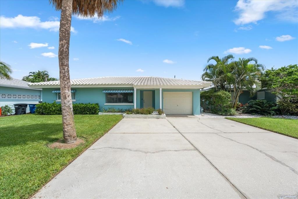 1019 MANDALAY AVENUE, CLEARWATER BEACH, FL — photo 2 of 30