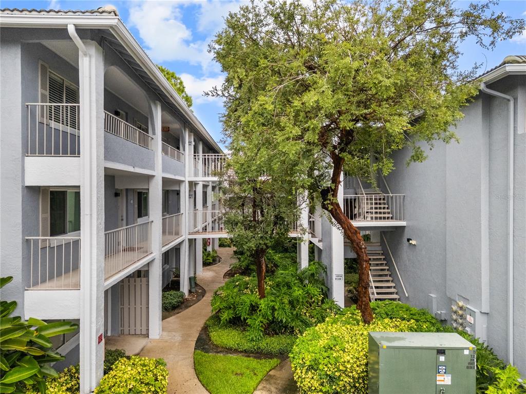 109 OYSTER BAY CIRCLE UNIT 220, ALTAMONTE SPRINGS, FL — photo 3 of 30