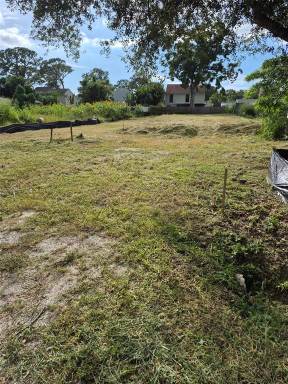 4528, 4530, 4532 SOUTH LOCKWOOD RIDGE ROAD, SARASOTA, FL — photo 4 of 5