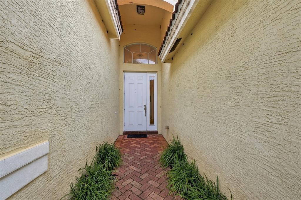 5014 SANDY BROOK CIRCLE, WIMAUMA, FL — photo 3 of 30