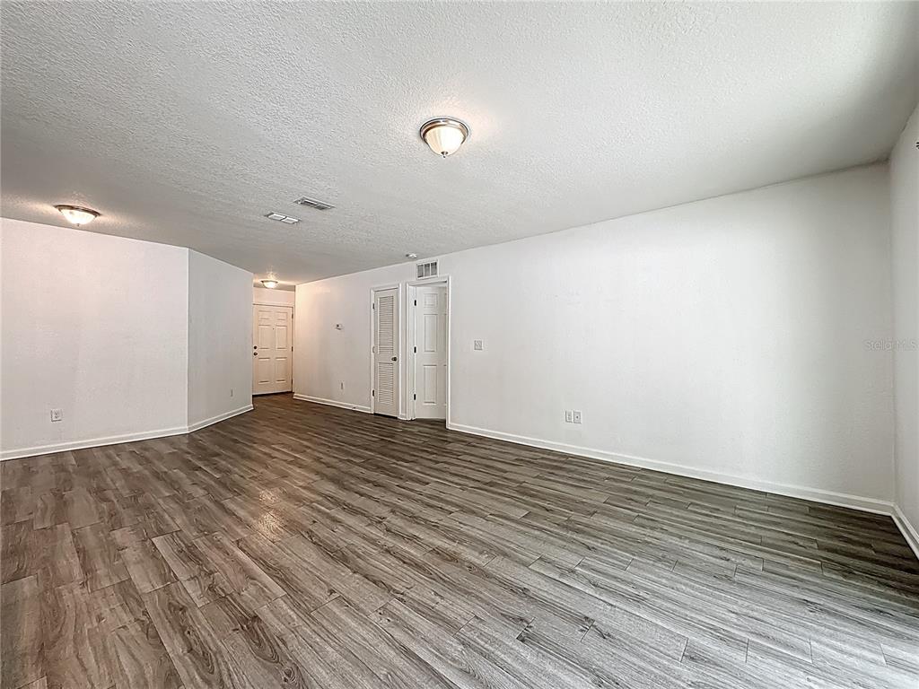 3314 WARRINGTON ST, JACKSONVILLE, FL — photo 4 of 30